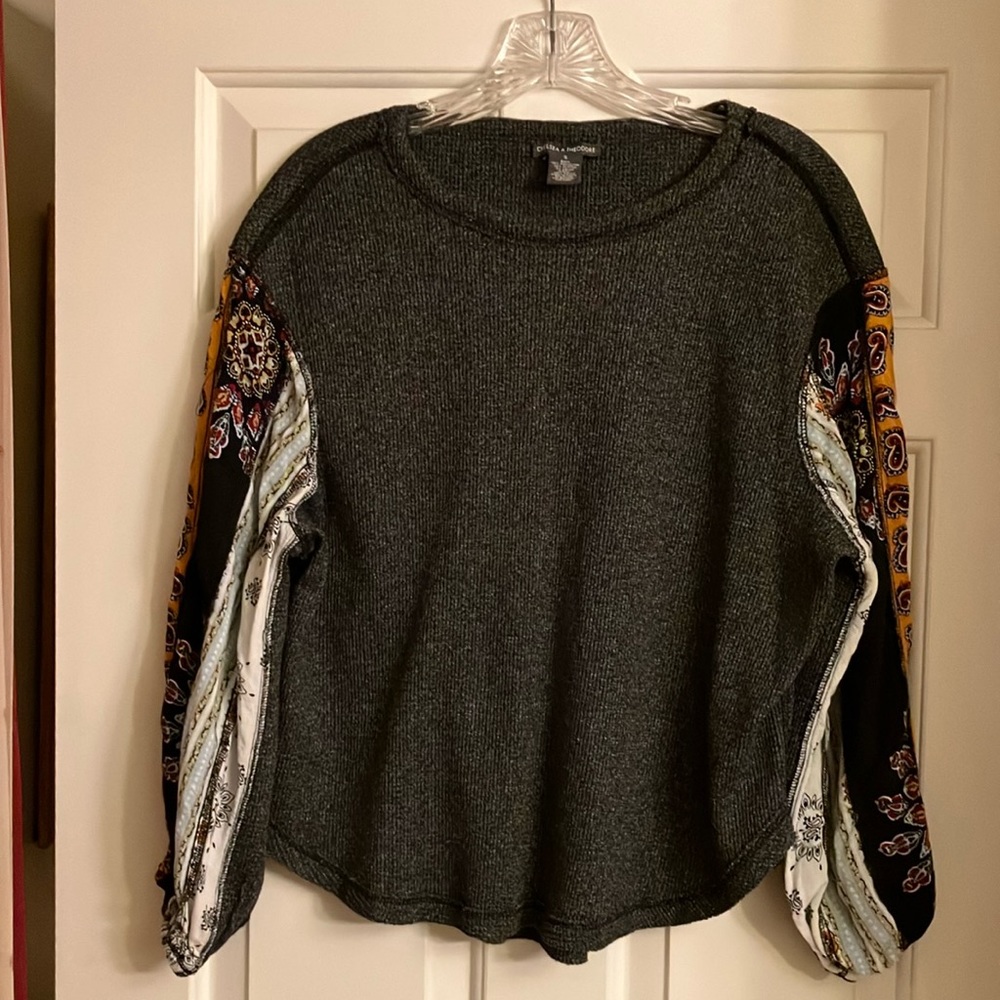 Chelsea & Theodore Waffle Knit Top with Boho Sleeves - Picture 4 of 12